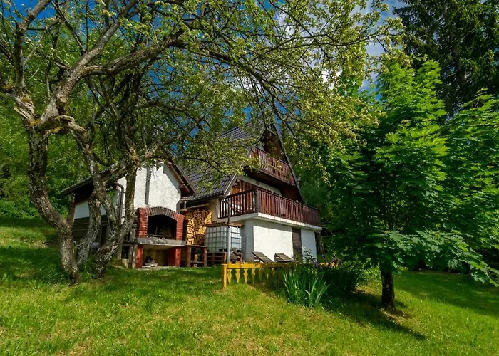 Сasa de vacaciones House Nature Ravna Gora